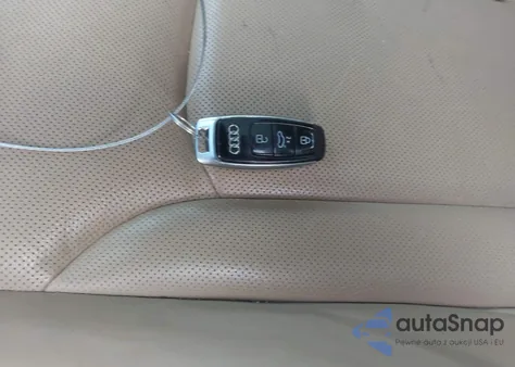 2020 Audi Q8 Premium Plus 55 Tfsi Quattro Tiptronic z USA, uszkodzony, nr VIN WA1EVBF13LD016459